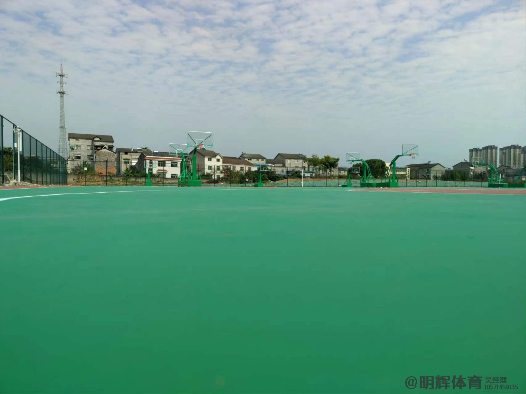 长沙硬地丙烯酸球场的优缺点